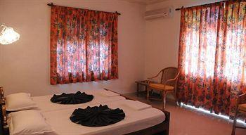D'Souza'S Holiday Homes Candolim Esterno foto