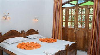 D'Souza'S Holiday Homes Candolim Esterno foto